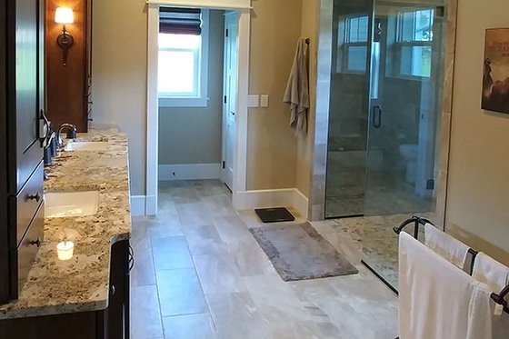 Interior - Master Bathroom for Ranch House Plan #1058-173 - 3 bed, 3 bath